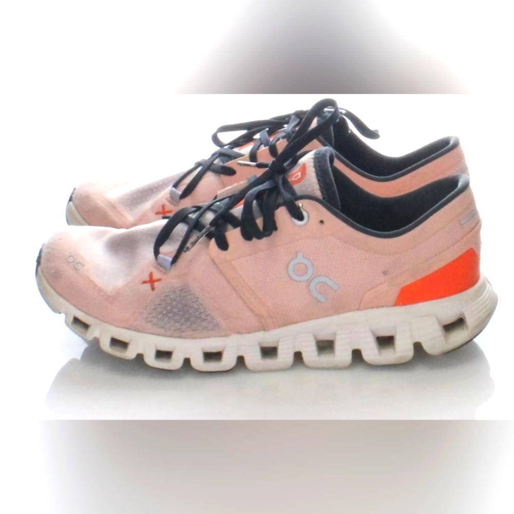 On Cloud X Waterproof Pink Lace Up Running Sneakers Sz 7.5
